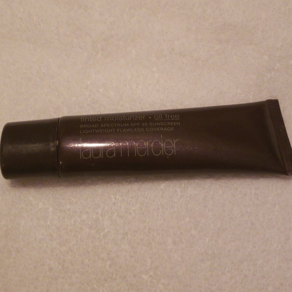 Laura mercier tinted moisturizer in nude